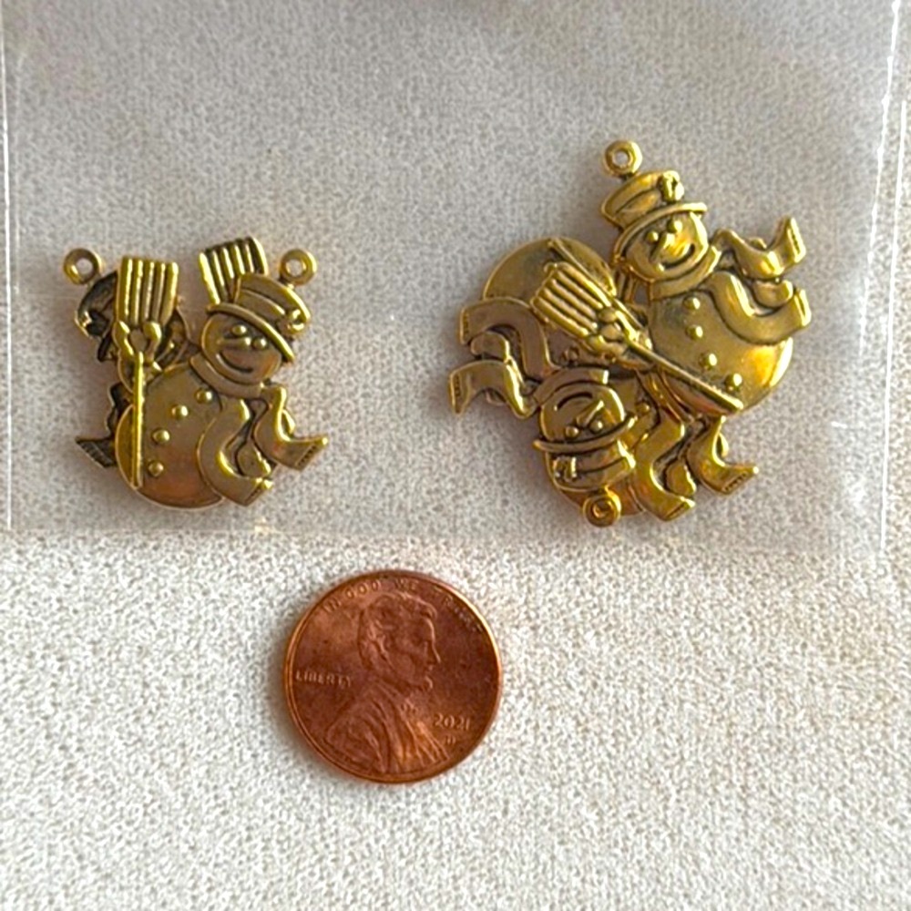 Antiqued Gold Toned Holiday Charms Collection - Picture 5 of 5